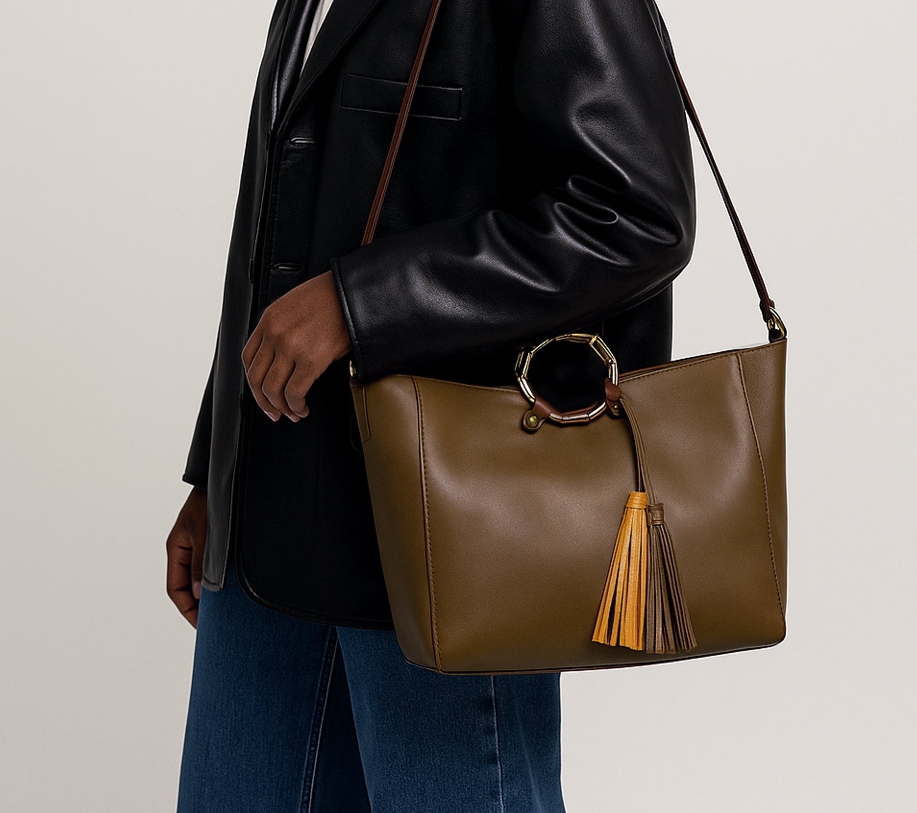 Agile-Reach Dusk Leather Purse